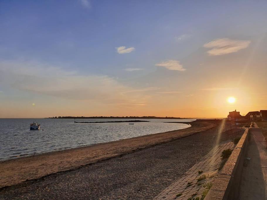The Tiny Sea Gem Apartment Jaywick Sands ภายนอก รูปภาพ